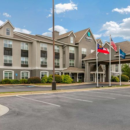 Clarion Pointe Columbus-Bradley Park Hotel Exterior foto